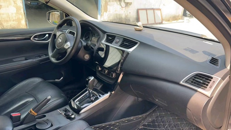 邯郸17年日产轩逸7