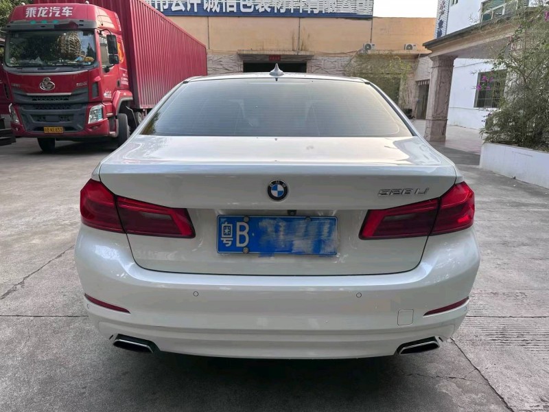 深圳18年宝马5系8