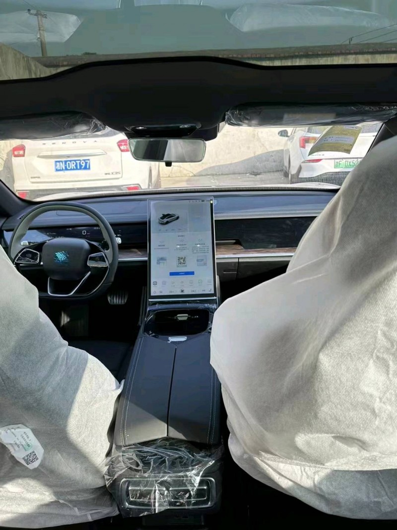 衢州23年哪吒S4