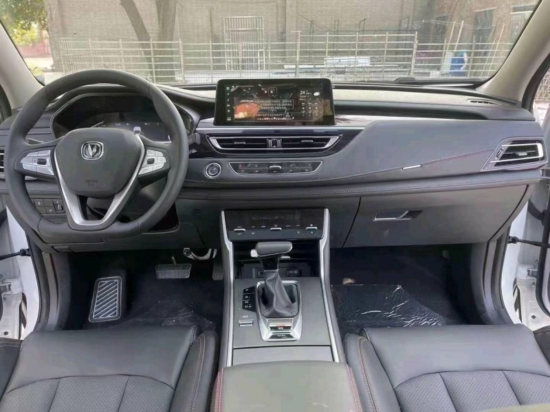 邯郸23年长安汽车CS753