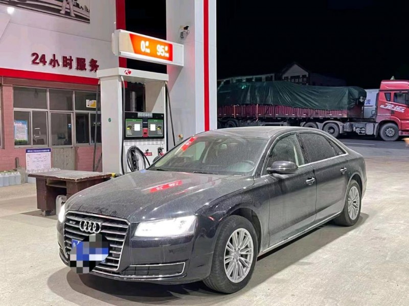 天津14年奧迪A8L2