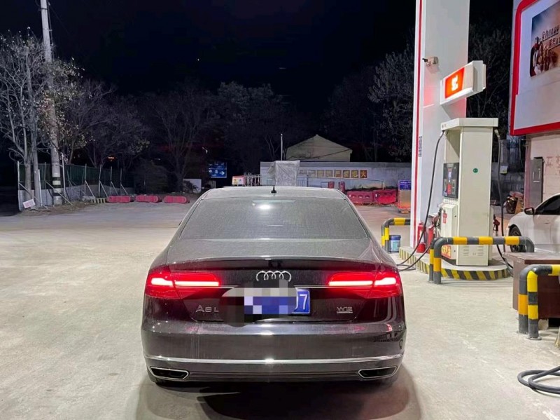 天津14年奧迪A8L9
