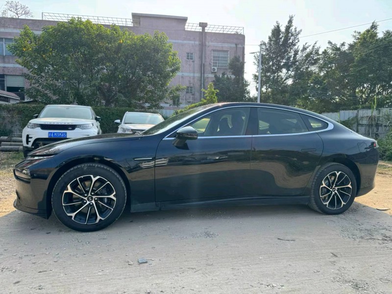 廣州23年小鵬汽車p77
