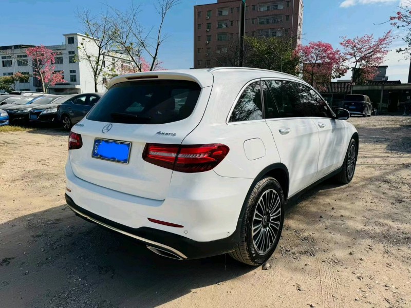 广州19年奔驰GLC8