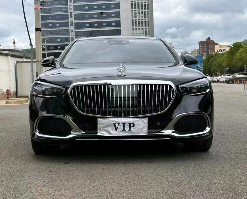 佛山22年奔驰迈巴赫S级1