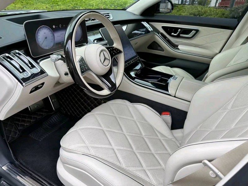 佛山22年奔驰迈巴赫S级5