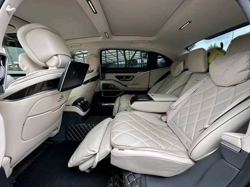 佛山22年奔驰迈巴赫S级6