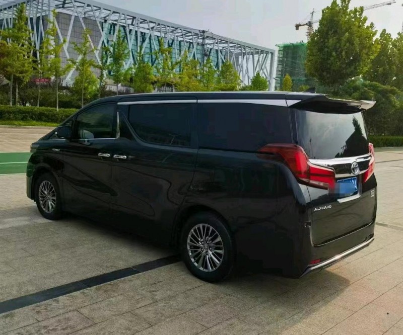 佛山21年丰田埃尔法6