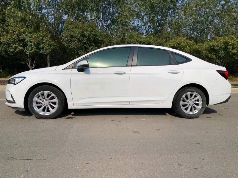 枣庄21年别克威朗9