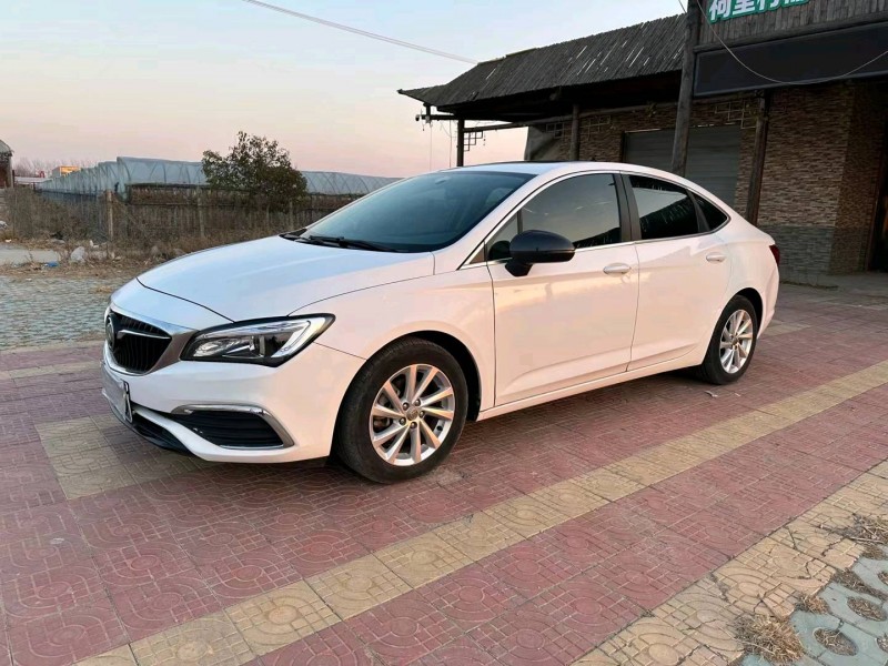 徐州18年别克威朗3