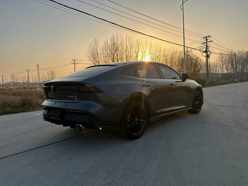 徐州23年长安汽车UNI-V8