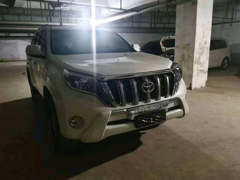 邯郸11年丰田普拉多7