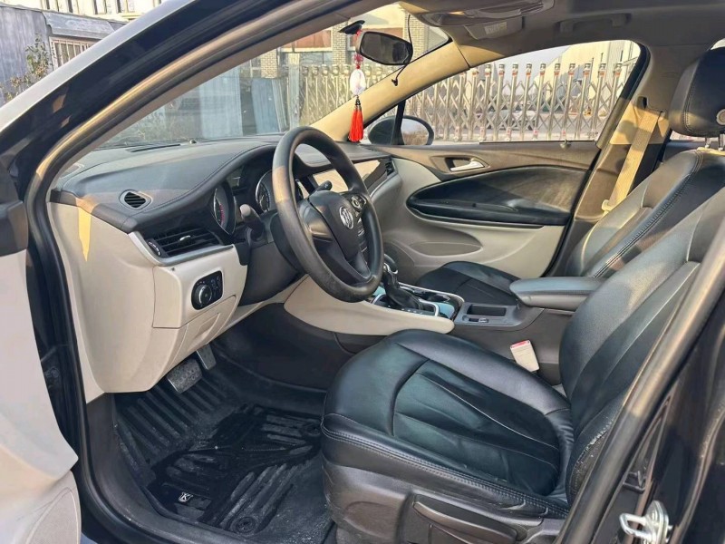 徐州16年别克威朗5