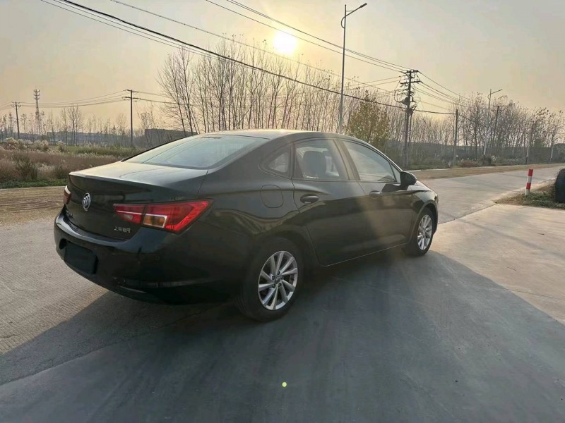 徐州16年别克威朗7