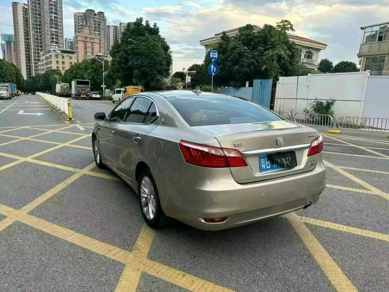 广州14年长安汽车睿骋5