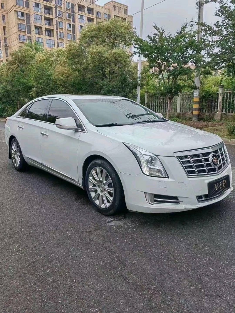 苏州16年凯迪拉克XTS2