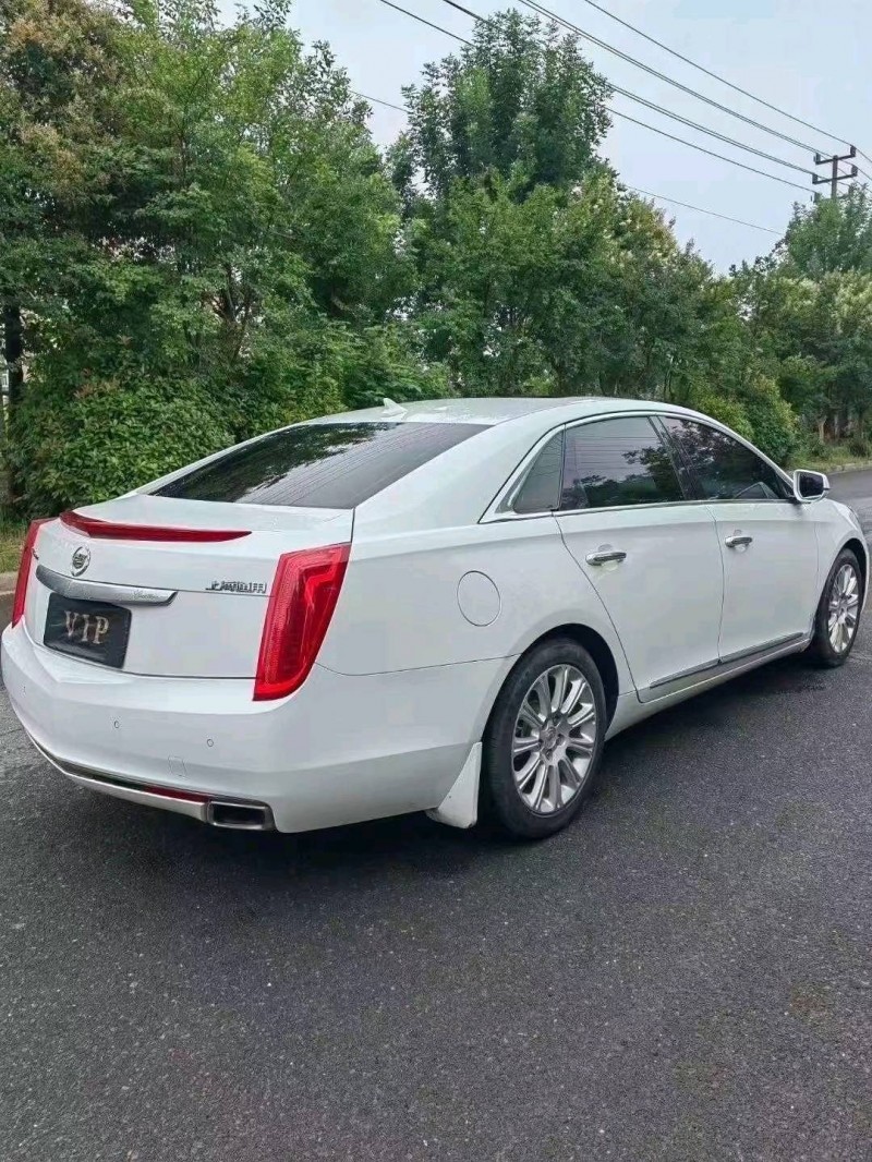 苏州16年凯迪拉克XTS4