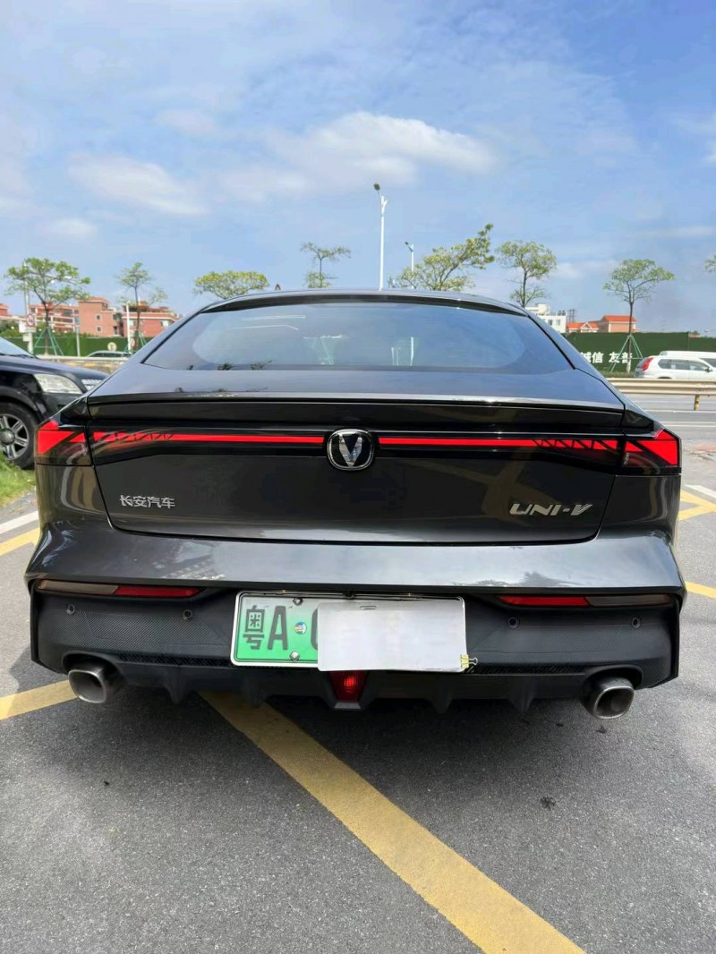 佛山23年长安汽车UNI-V9