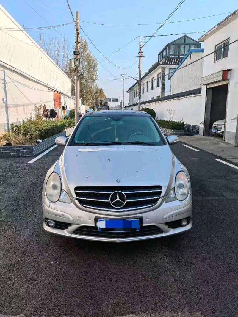 东营09年奔驰R1