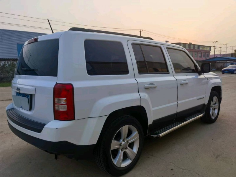 徐州15年Jeep自由客8