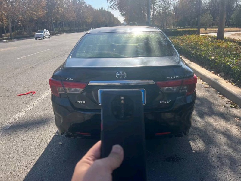 潍坊14年丰田锐志7