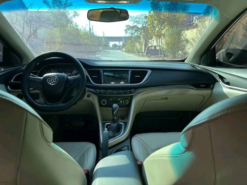 潍坊17年别克英朗4