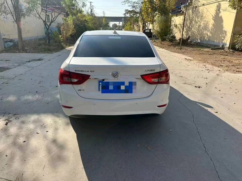 潍坊17年别克英朗9