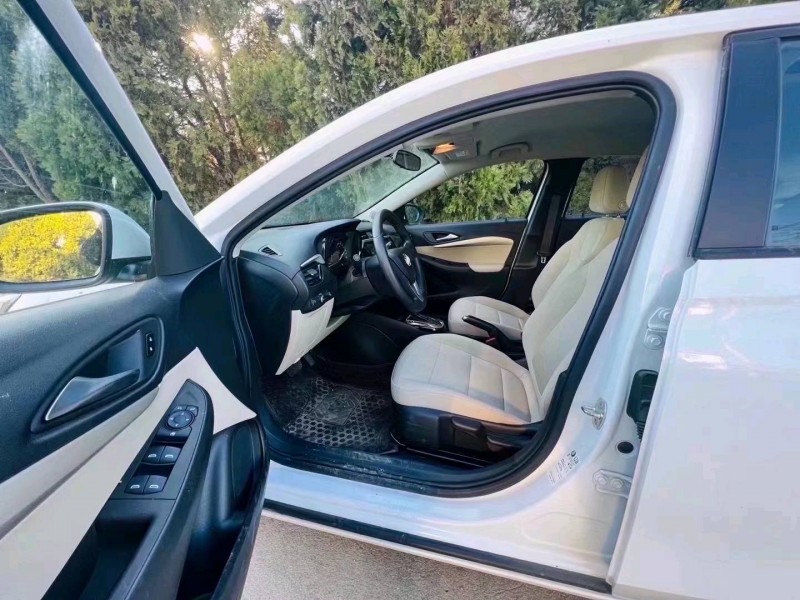 东营23年别克凯越5