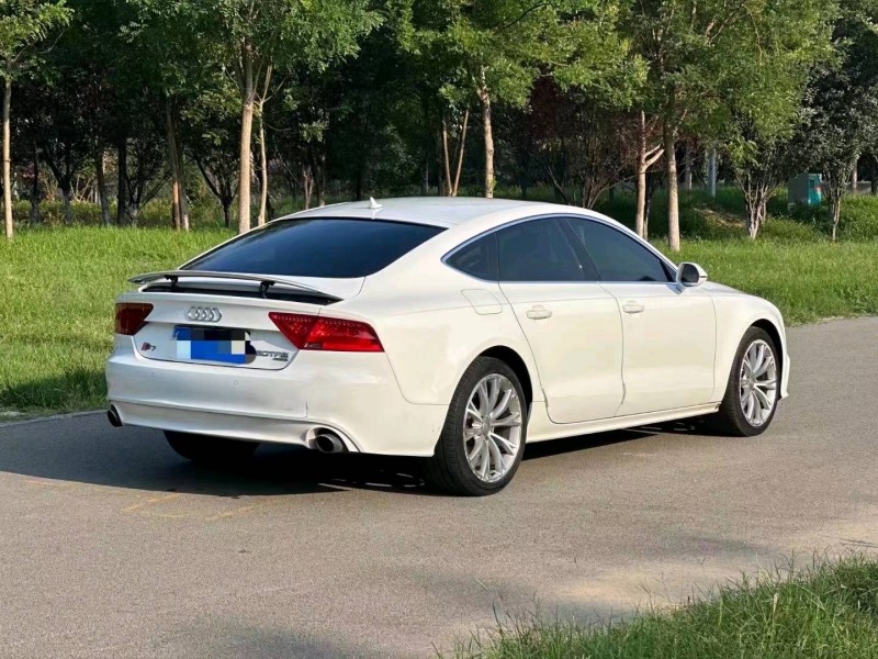 东营15年奥迪A7L6