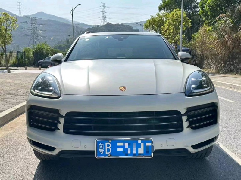 广州20年保时捷卡宴1
