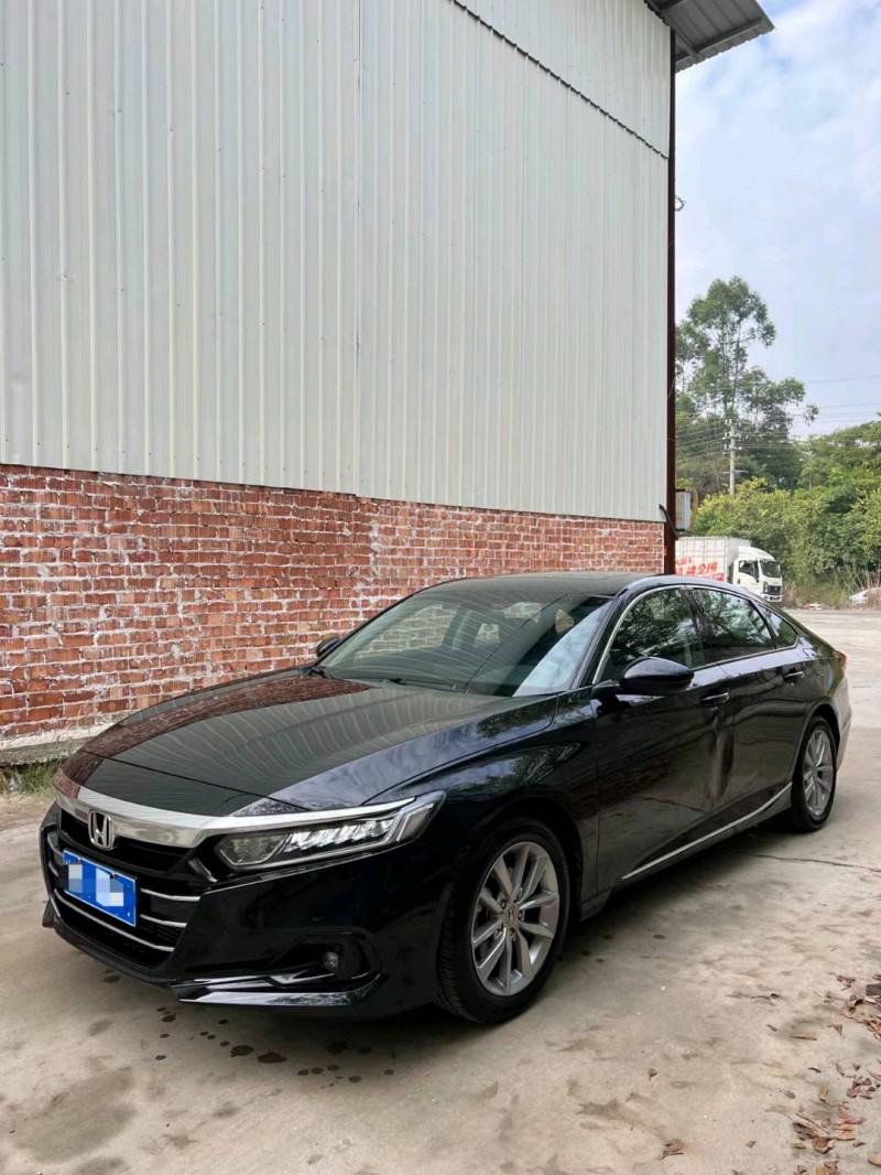 广州22年本田雅阁3