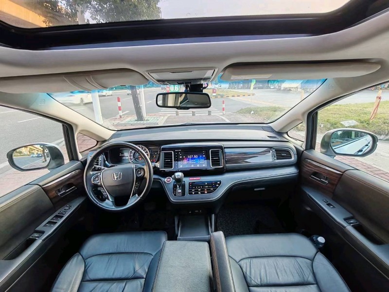 广州17年本田艾力绅5