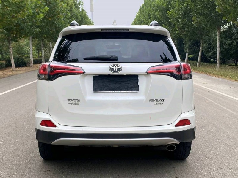徐州17年丰田RAV4荣放9