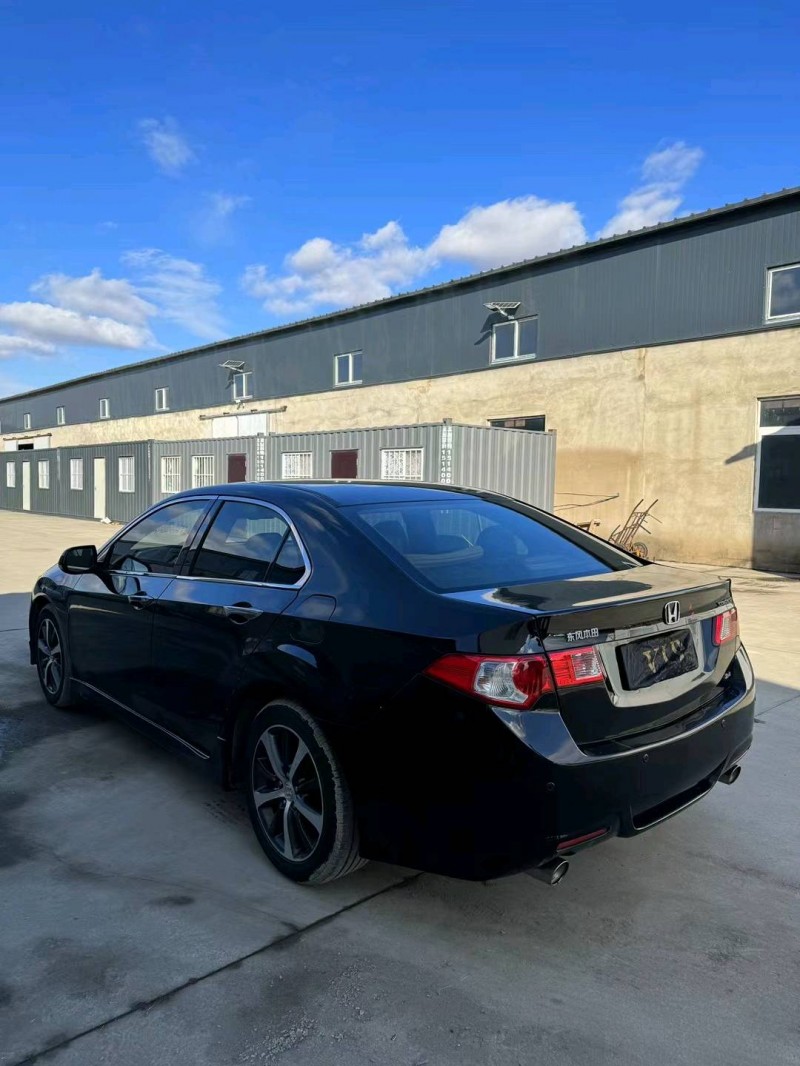 沈阳10年本田雅阁9