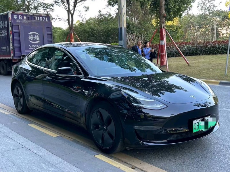 廣州19年特斯拉MODEL 33