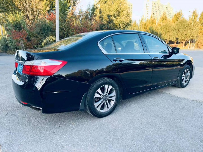 沈阳15年本田雅阁6