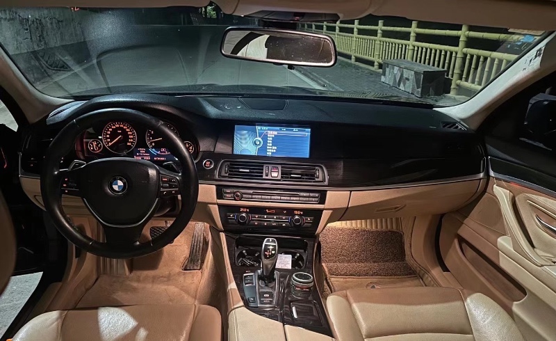 深圳11年宝马5系3