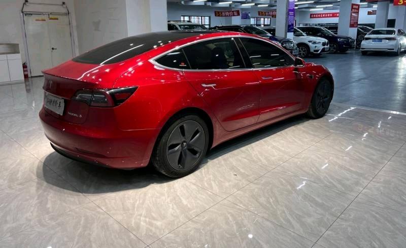 襄陽20年特斯拉MODEL 33