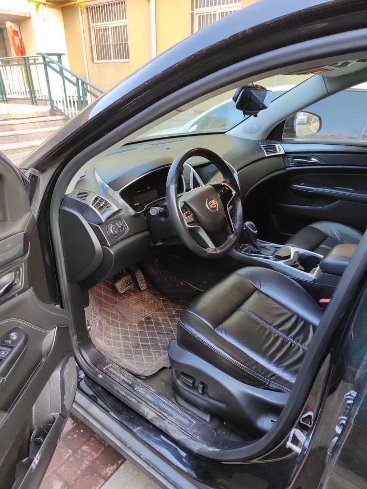 菏泽16年凯迪拉克SRX3