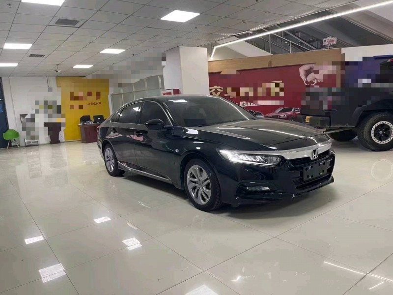 邢台19年本田雅阁2