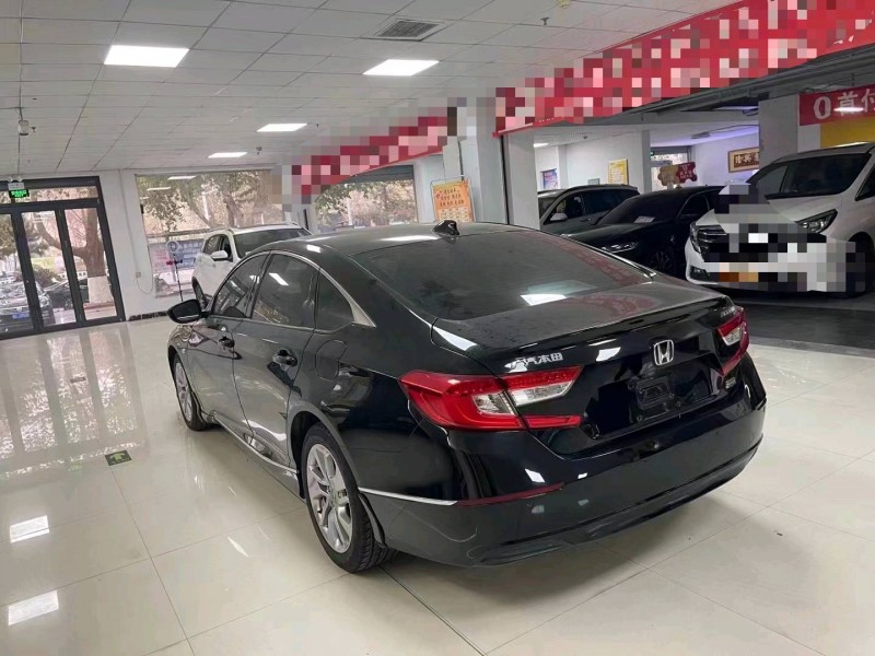 邢台19年本田雅阁9