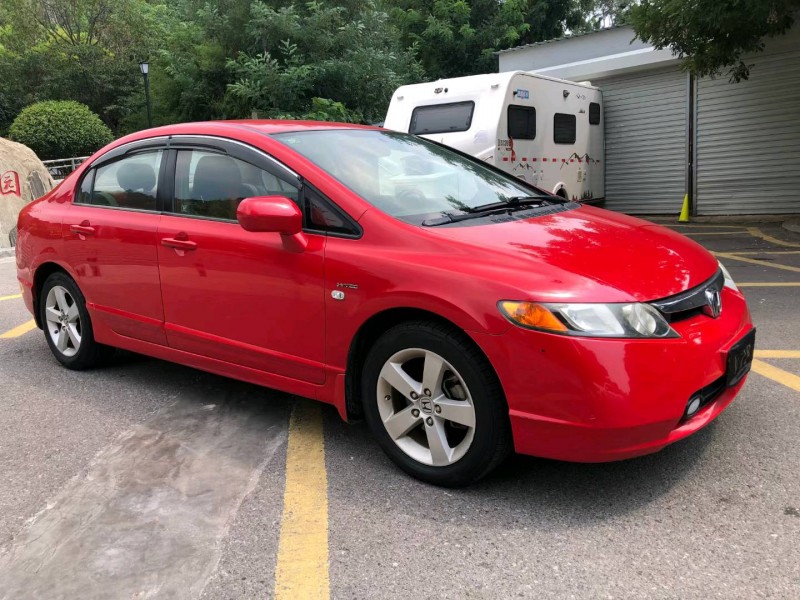 广州10年本田思域2