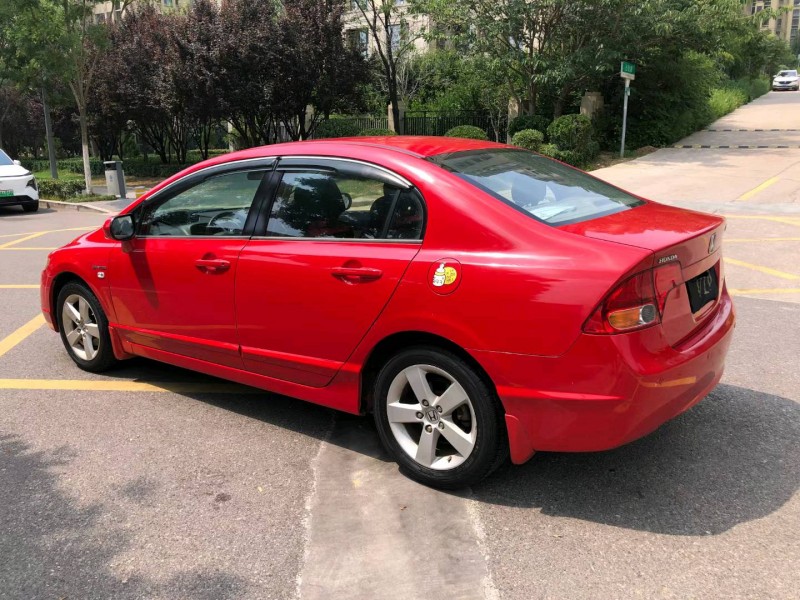 广州10年本田思域4