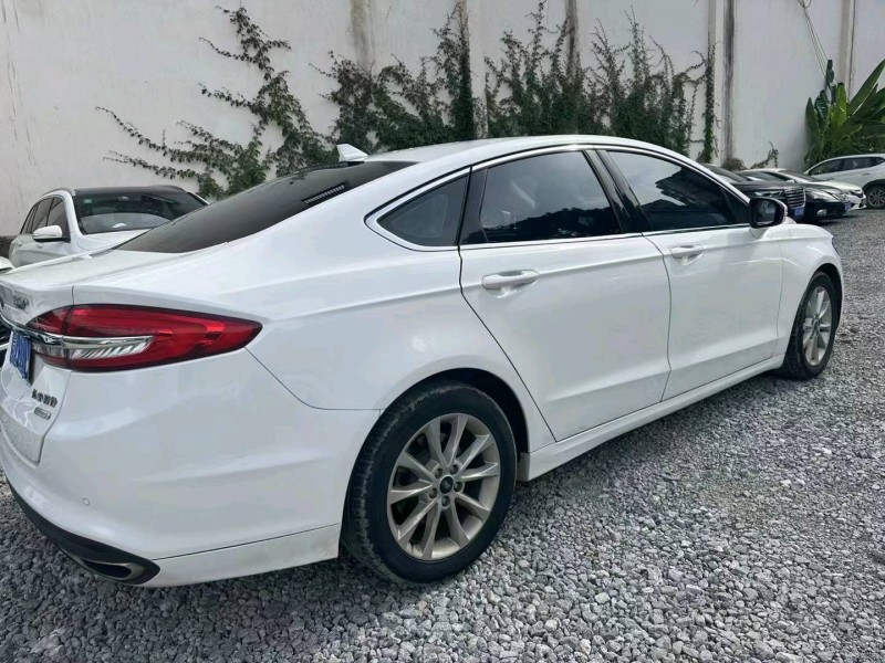 重庆18年福特蒙迪欧7