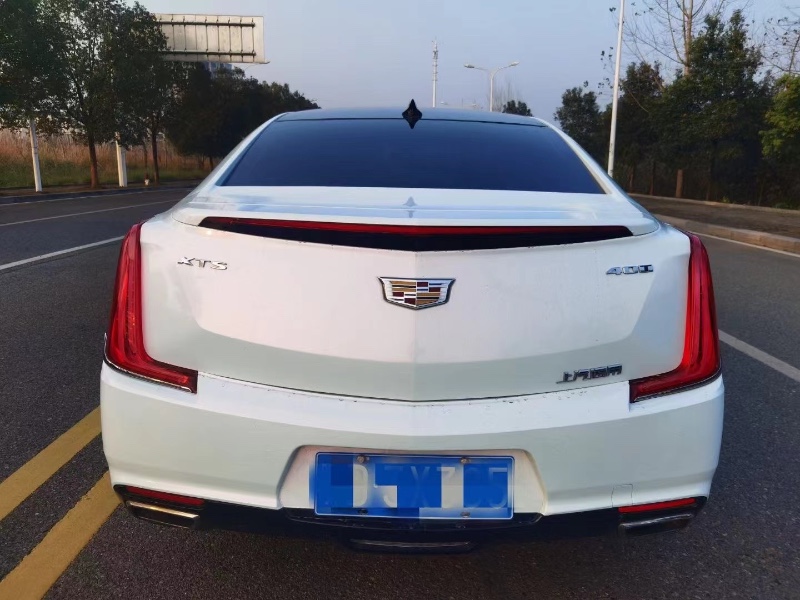 宜昌18年凱迪拉克XTS9