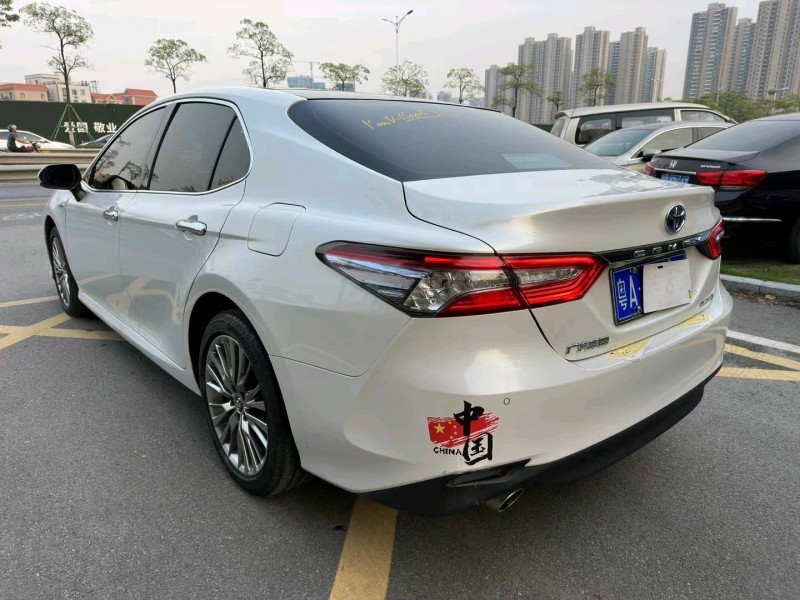 佛山19年丰田凯美瑞5