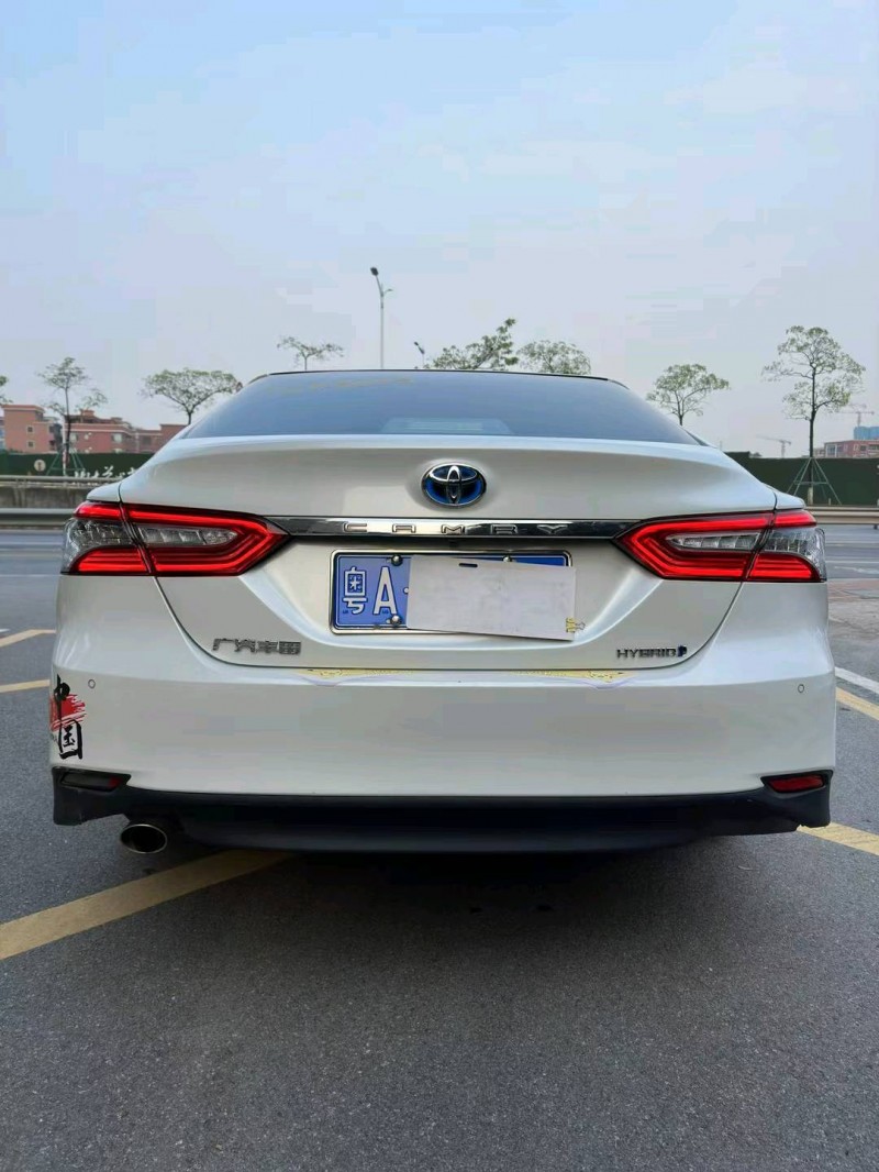 佛山19年丰田凯美瑞9