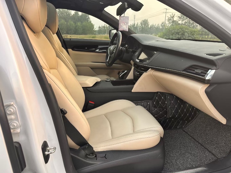 徐州20年凯迪拉克CT68