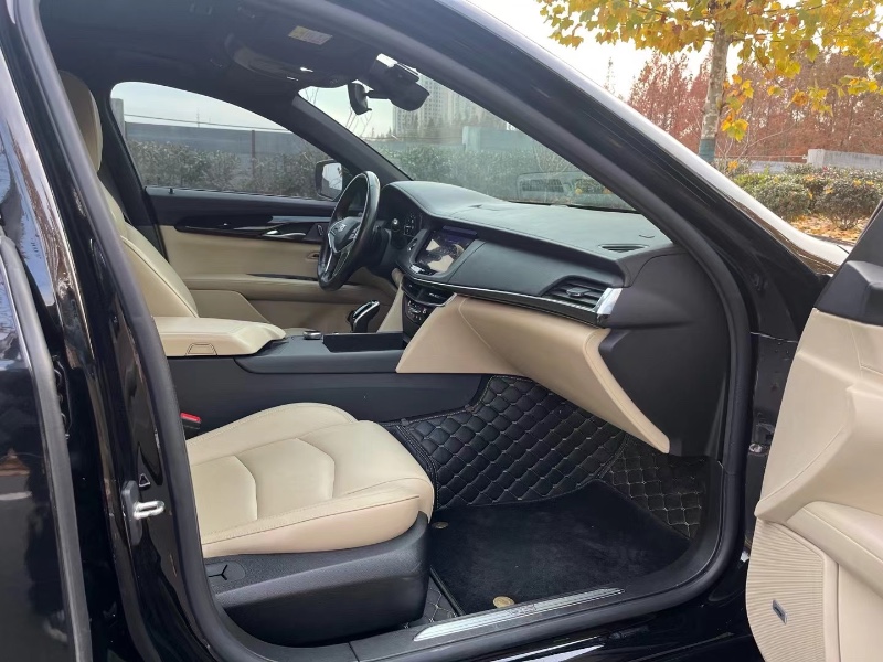 徐州20年凯迪拉克CT68