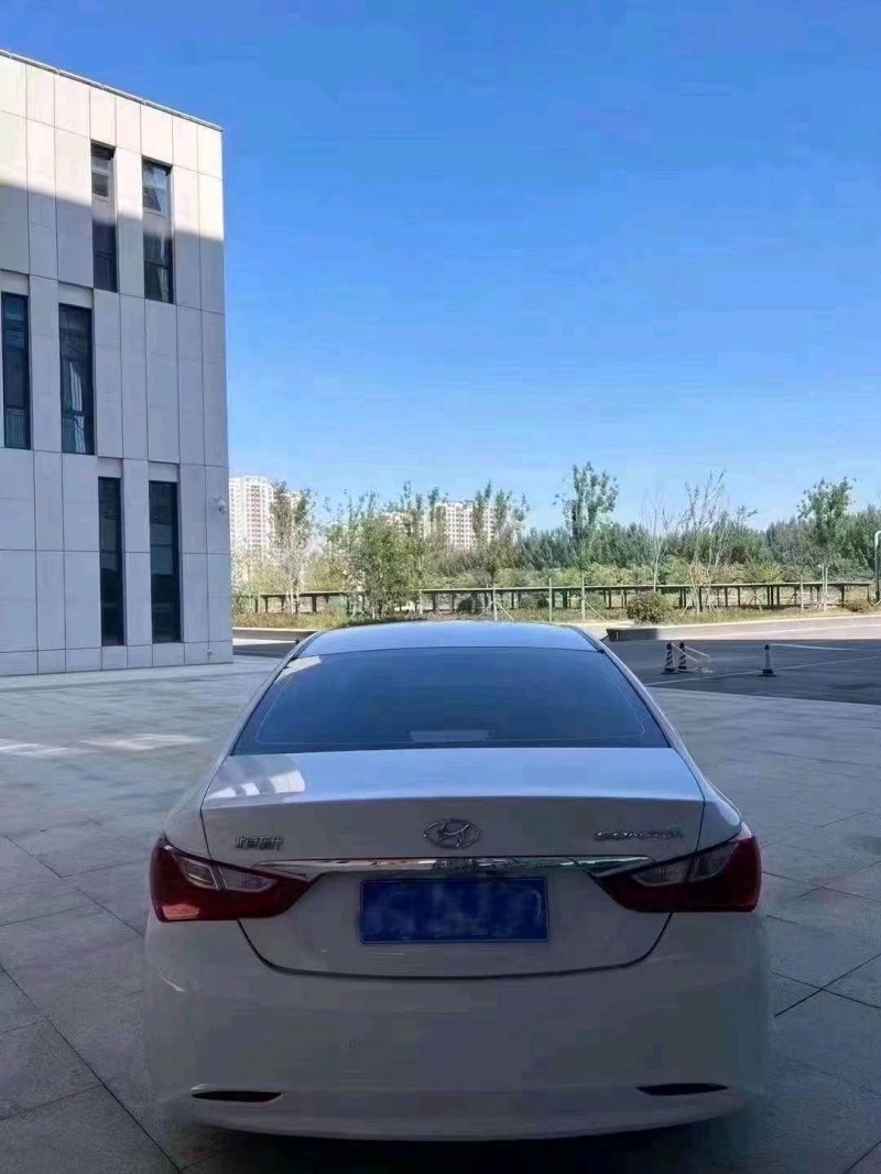 聊城11年现代索纳塔八5
